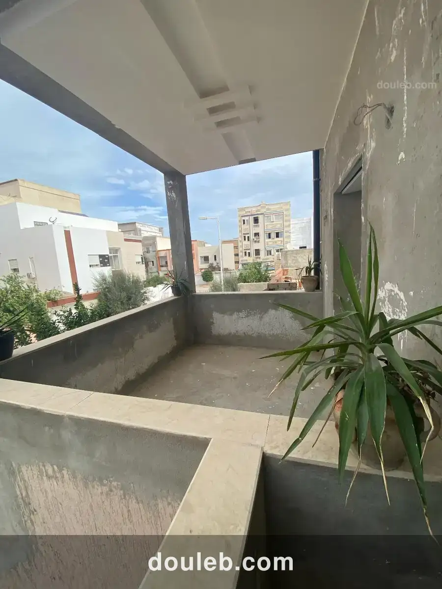 Villa à el mourouj 6 - Miniature 5