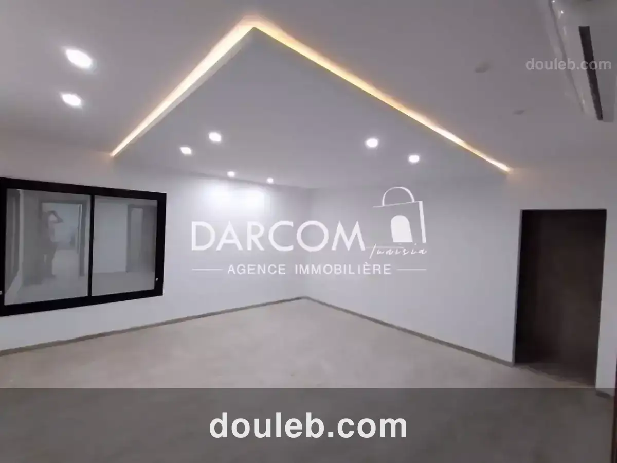 Villa avec piscine chotrana - Miniature 5