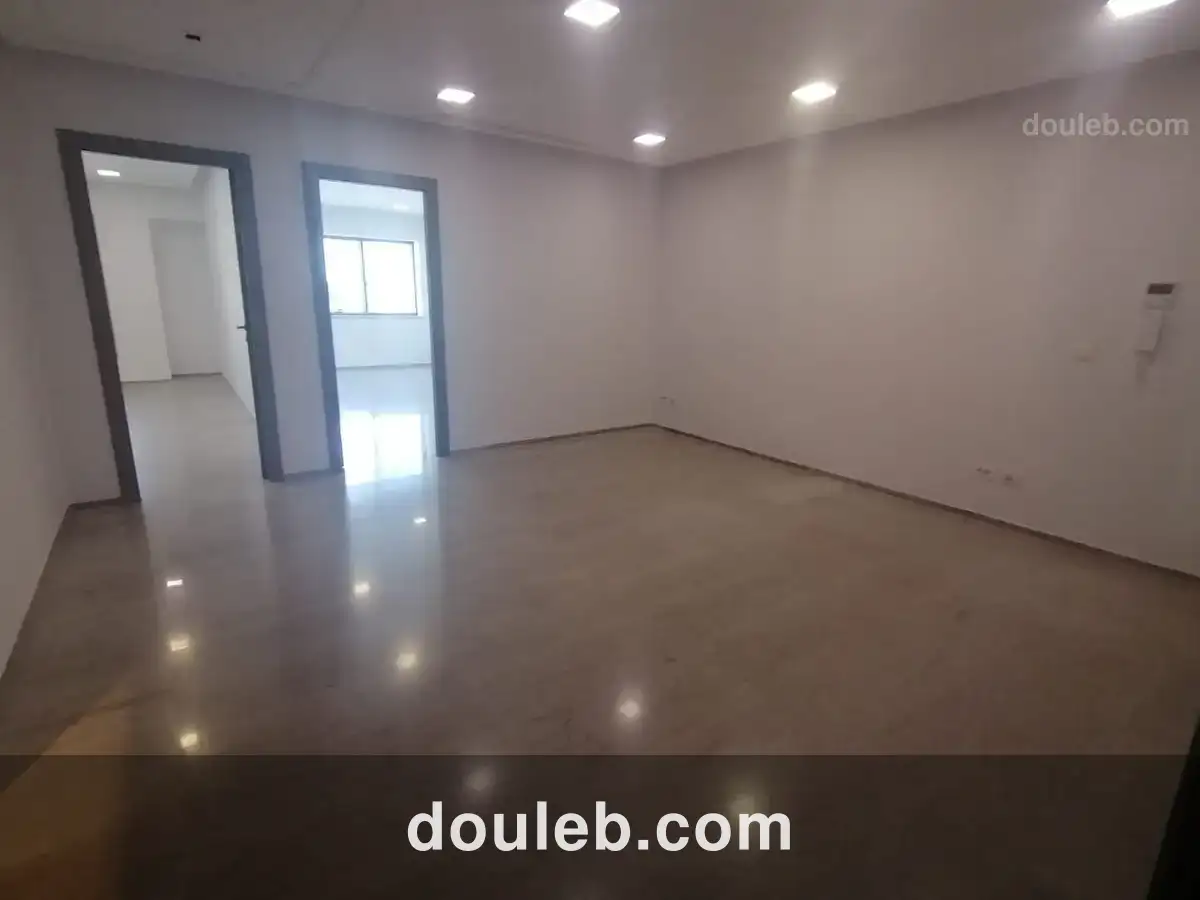 Bureau 2 pieces au lac 2 - Photo 1