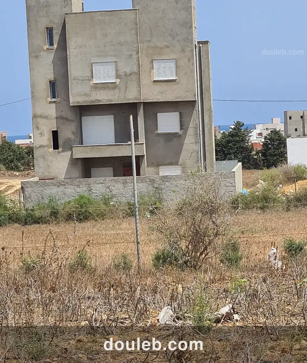 Terrain de avec vue panoramique mer montagne - Miniature 2
