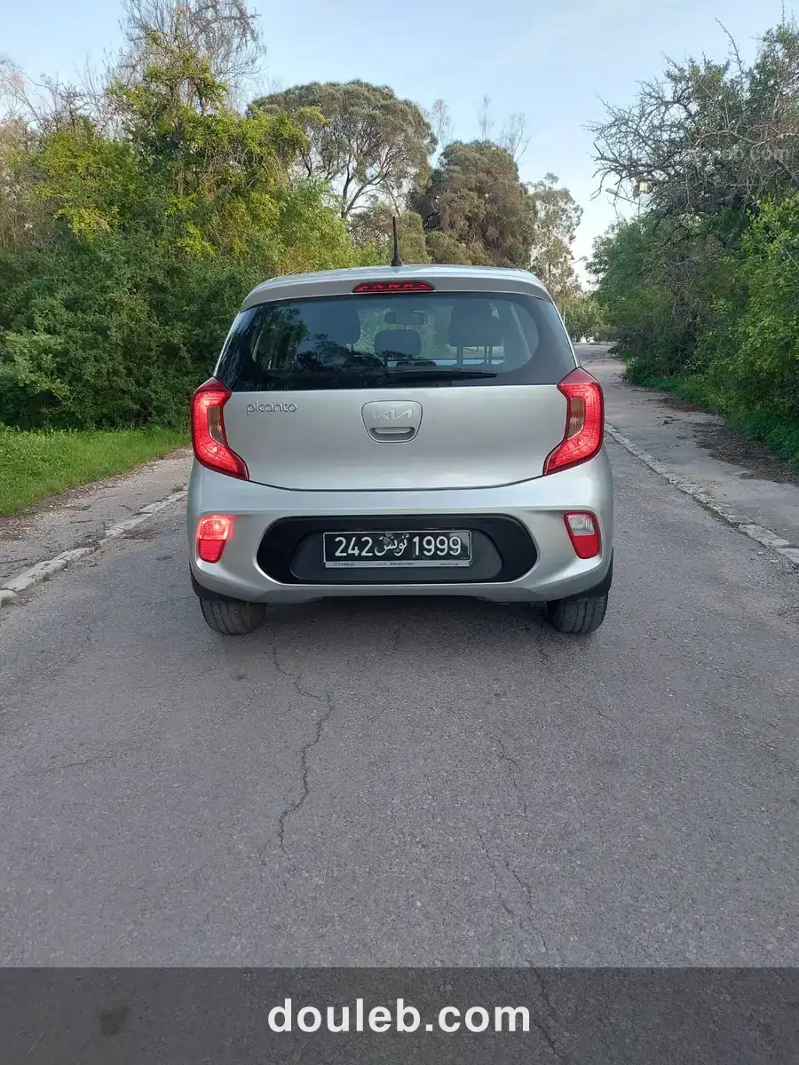 8500 km seulement première main - Miniature 4