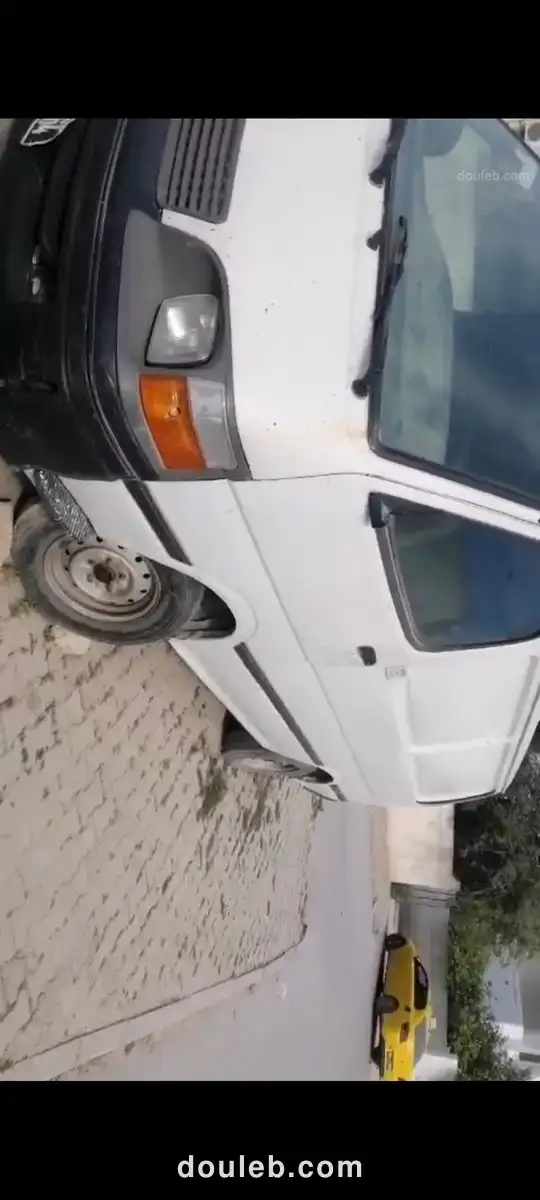 Deux hiaces à Tunis