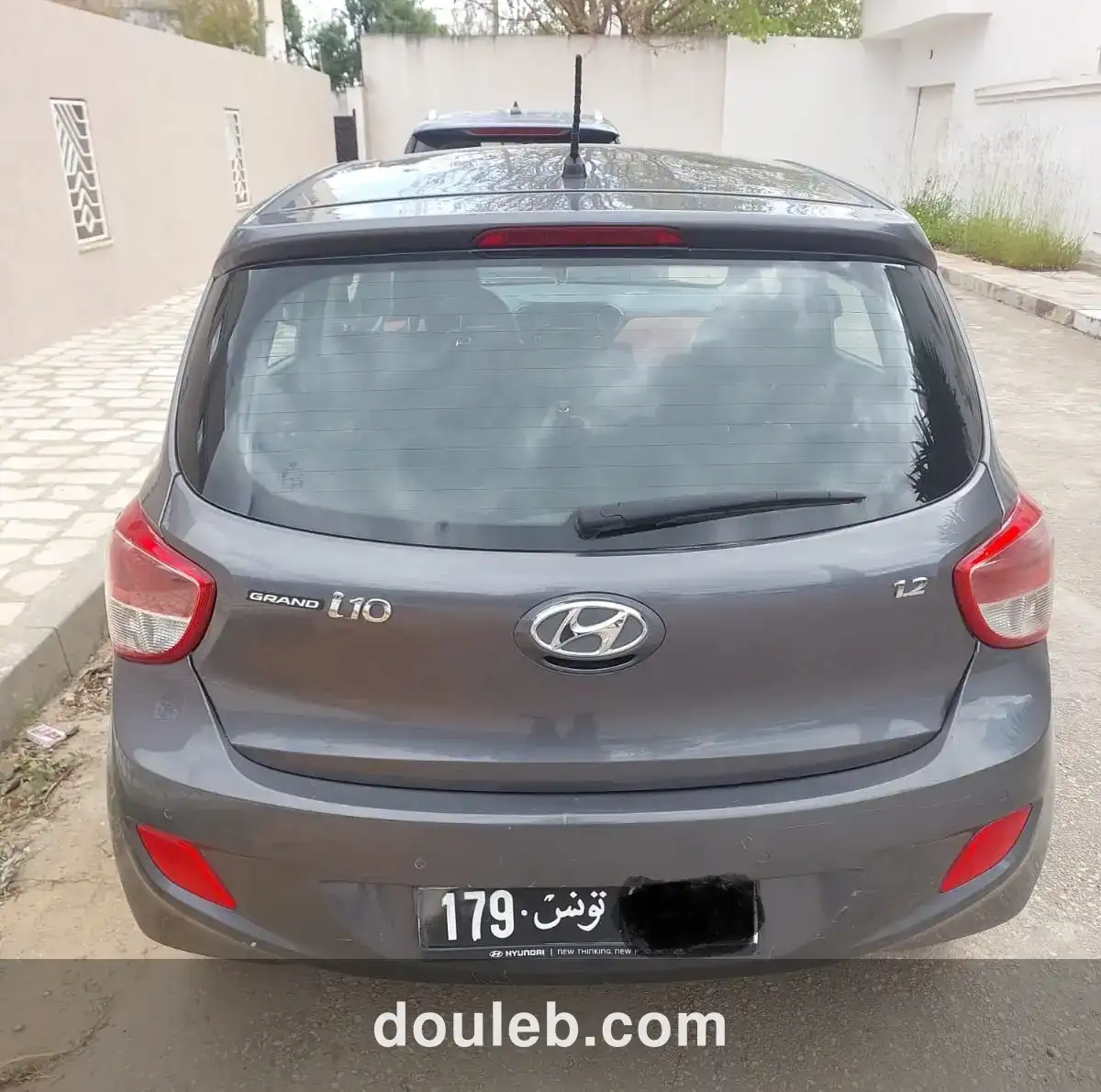 Hyundai grand i10 1ère main - Miniature 2