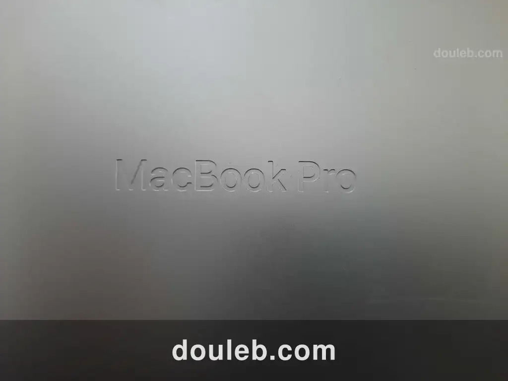 Macbook pro m4 model a3401 icloud - Miniature 2