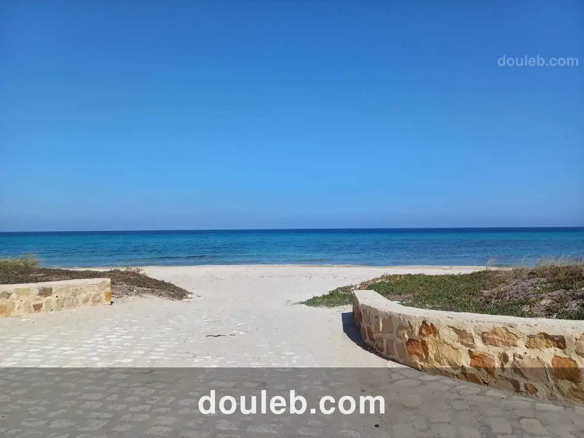 Vacance pour l 'ete 1 ere position de la plage - Miniature 2