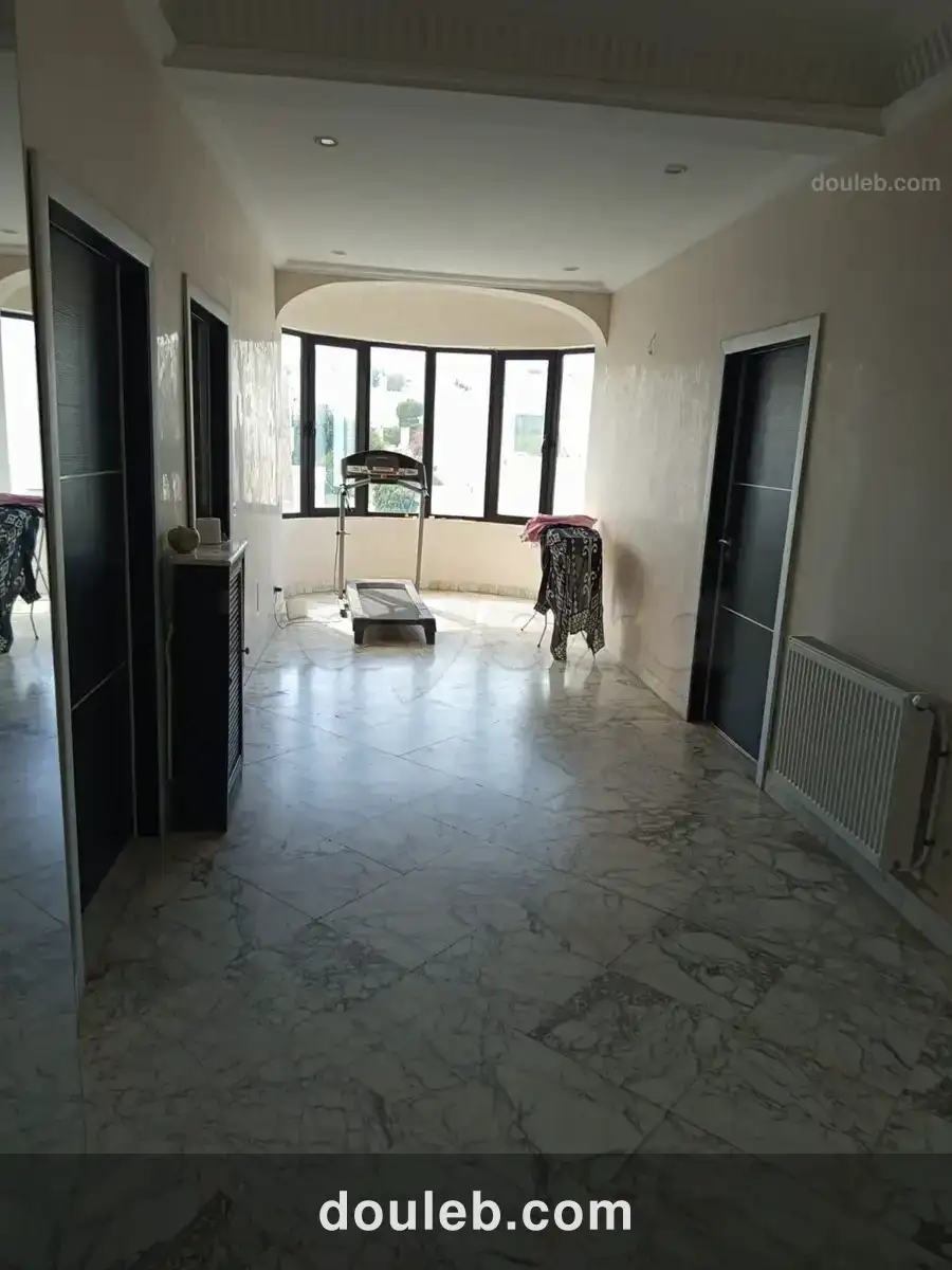 Villa à manar2 pour usage administratif - Miniature 2