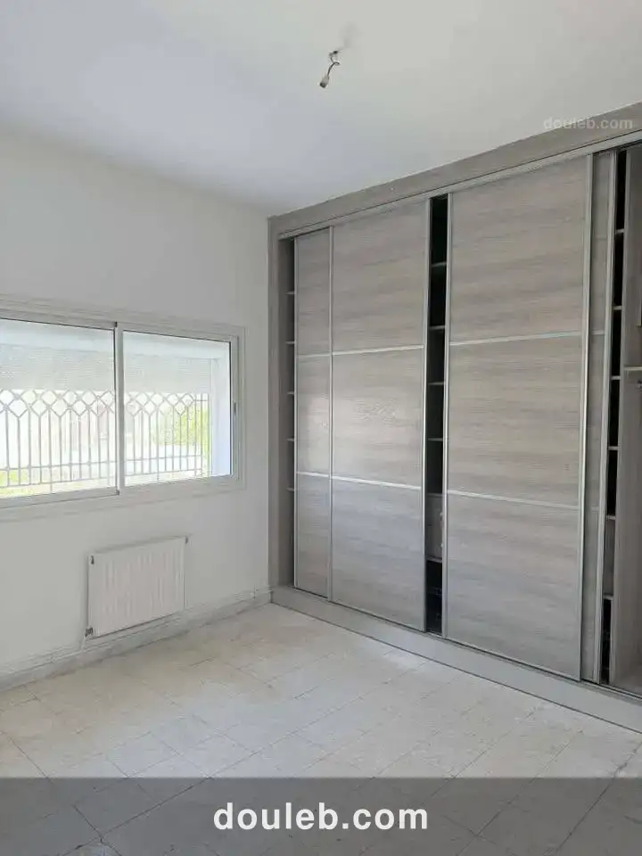 Joli étage de villa s3 rdc - Miniature 3