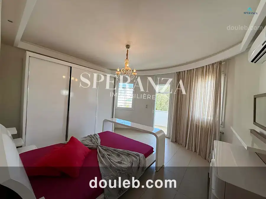 Villa iris - Miniature 4