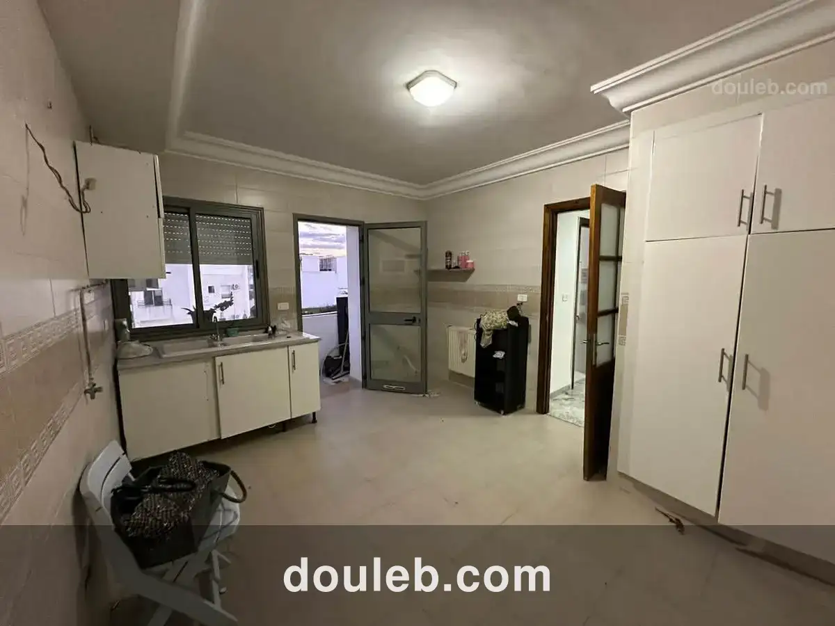 Hall plus 3 pieces - Miniature 5