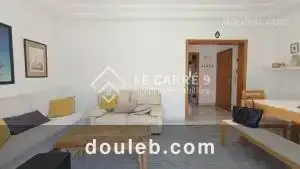 Un s2 meublé avec une vue sur lac - Miniature 3