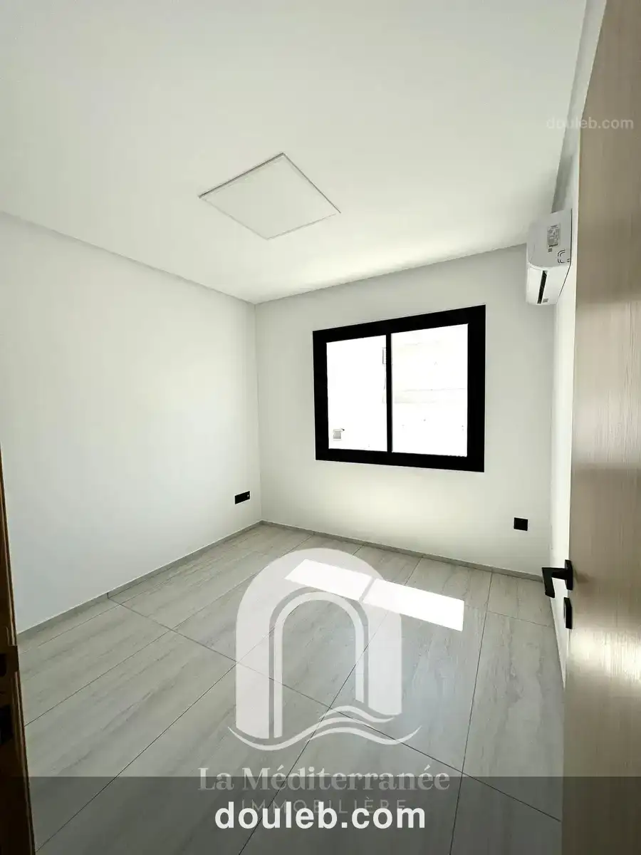 Bureau à rades - Photo 1