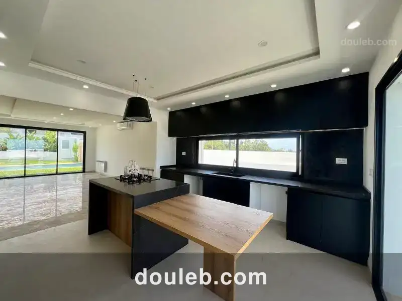 V557 villa brune brune b - Miniature 4