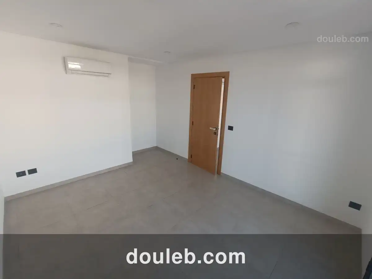 Bureau neuf ht standing grand accueil et 01 piece - Miniature 2