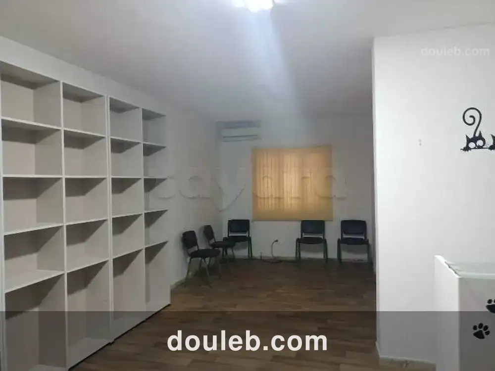 Joli étage de villa idéal pour usage bureautique - Miniature 2