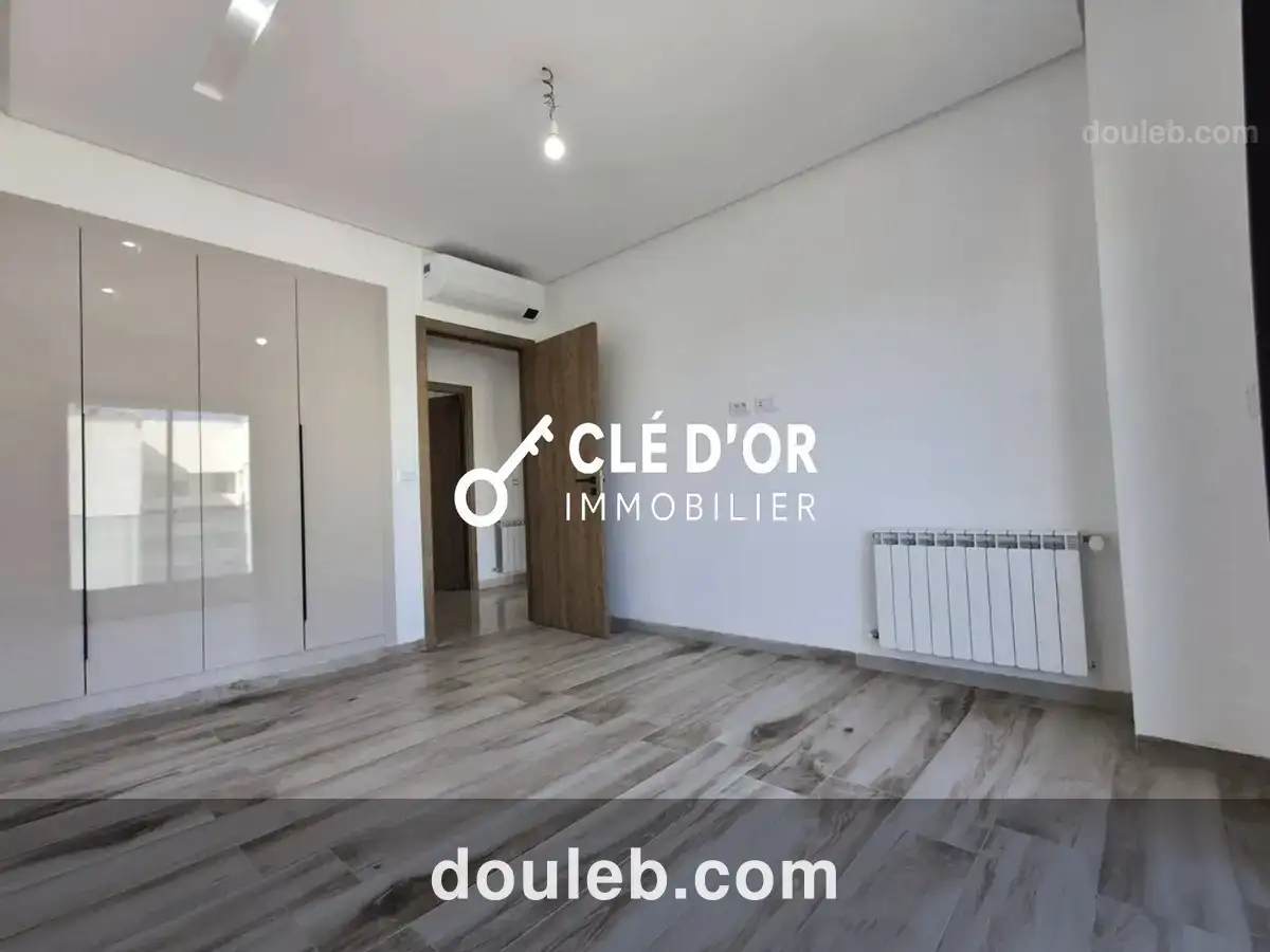 Appartement s4 au jardins de carthage - Miniature 5