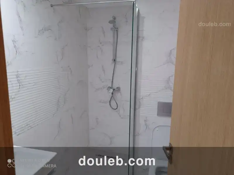 S 1 meublé avec place parking et jardin - Miniature 3