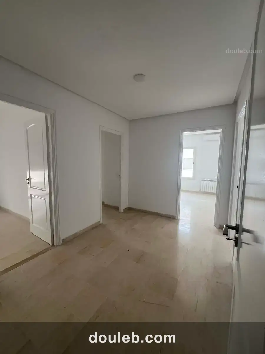 Bureau hall et 6 pièces au lac 2 - Miniature 3