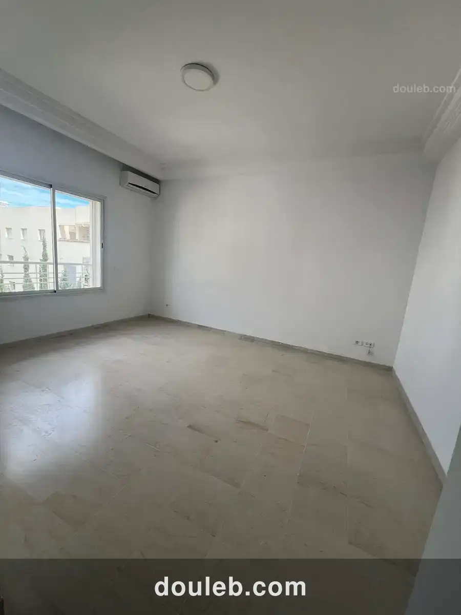 Bureau hall et 6 pièces au lac 2 - Miniature 4