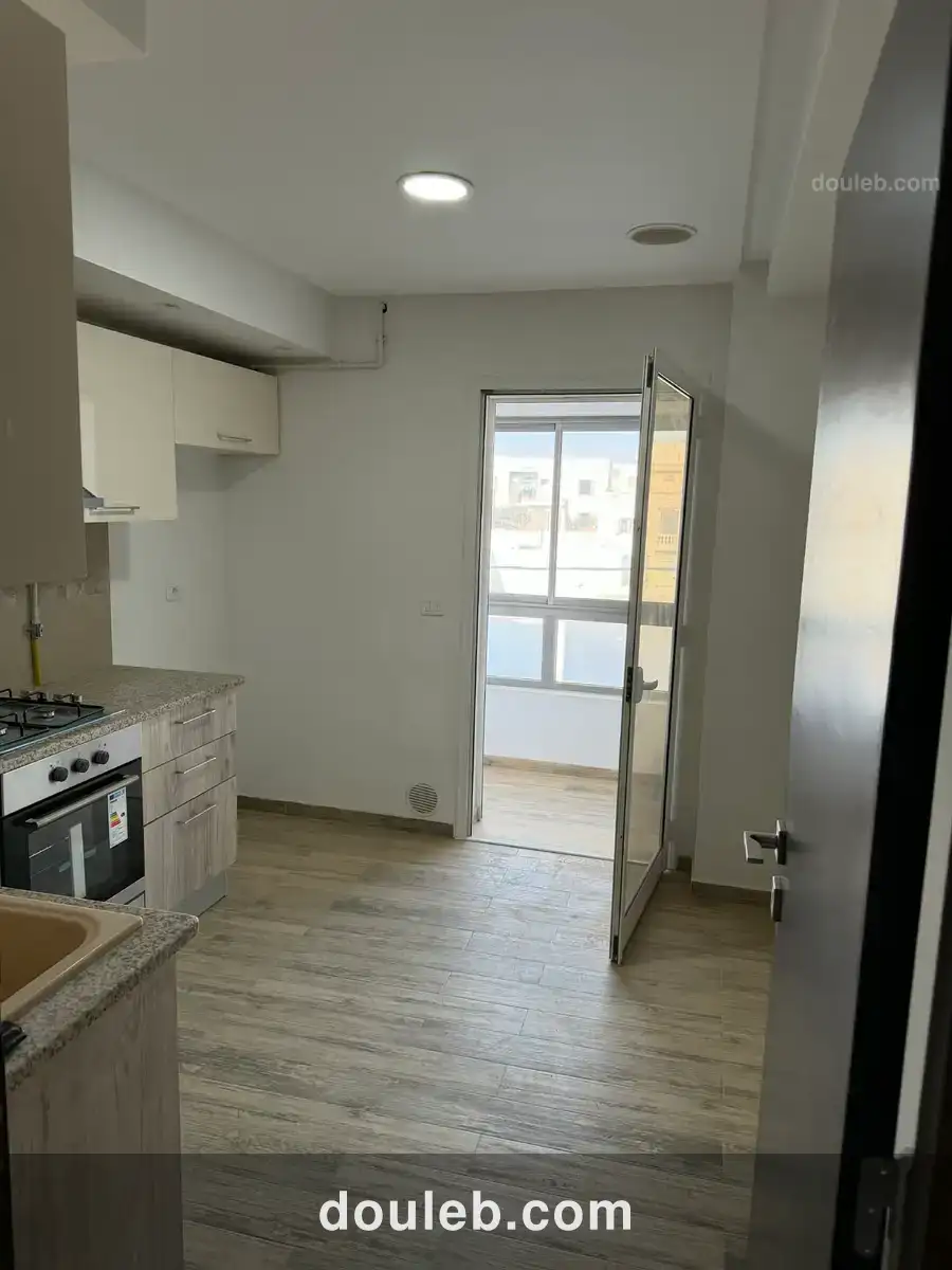 Appartement sur la route principale grémda sfax - Miniature 2