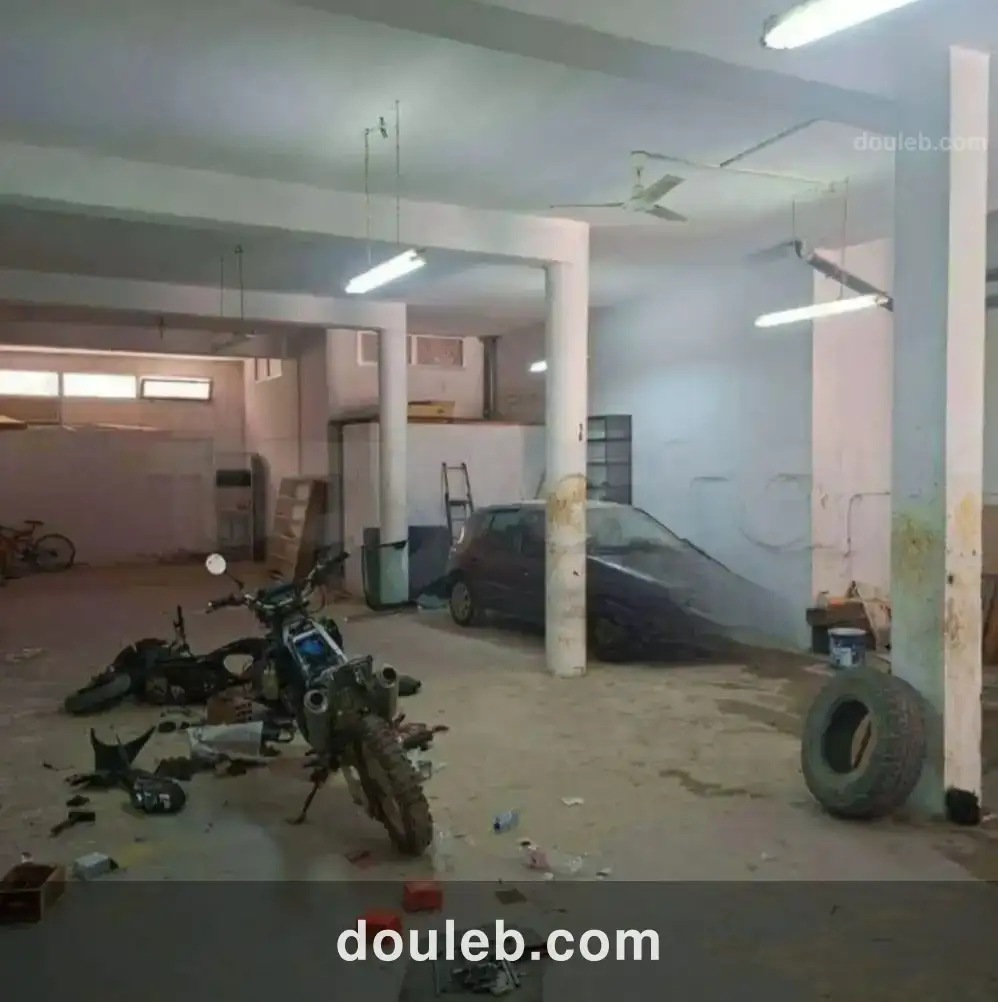 Depot à bhar lazrak 200m - Miniature 2