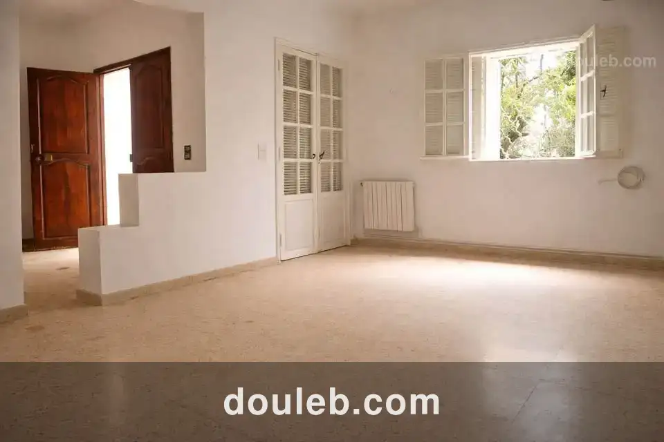 Étage de villa pour usage bureautique - Miniature 2