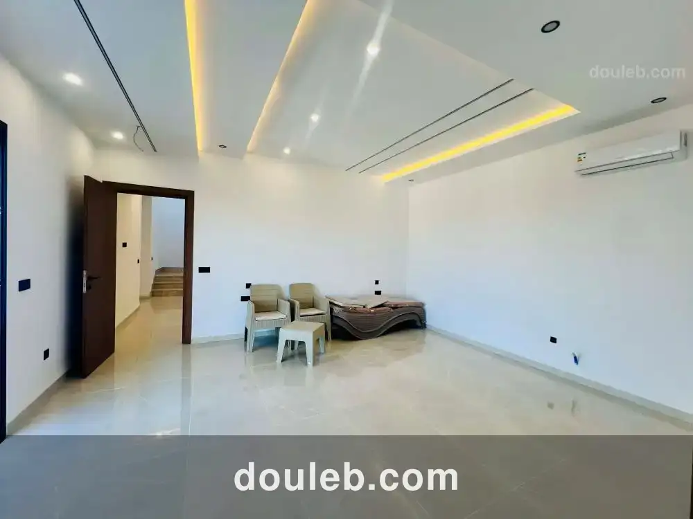 V605 villa turquoise villa turquoise - Miniature 3