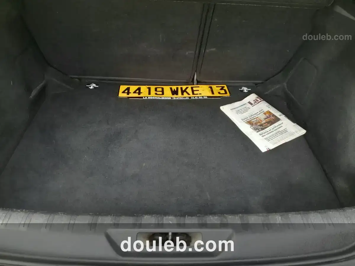 Peugeot 308 excellent état - Miniature 5