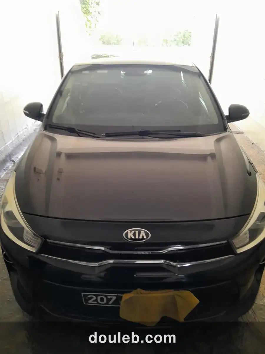 Kia rio sedan - Miniature 2