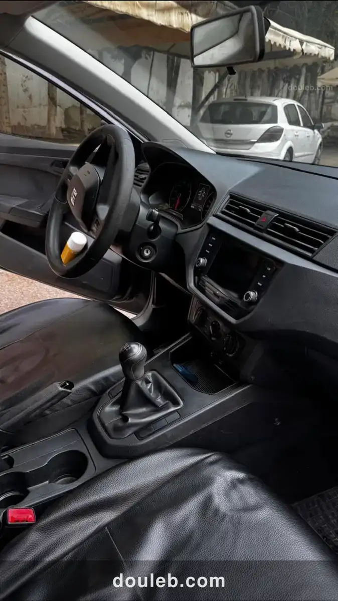 Seat ibiza première main en très bon état - Miniature 4